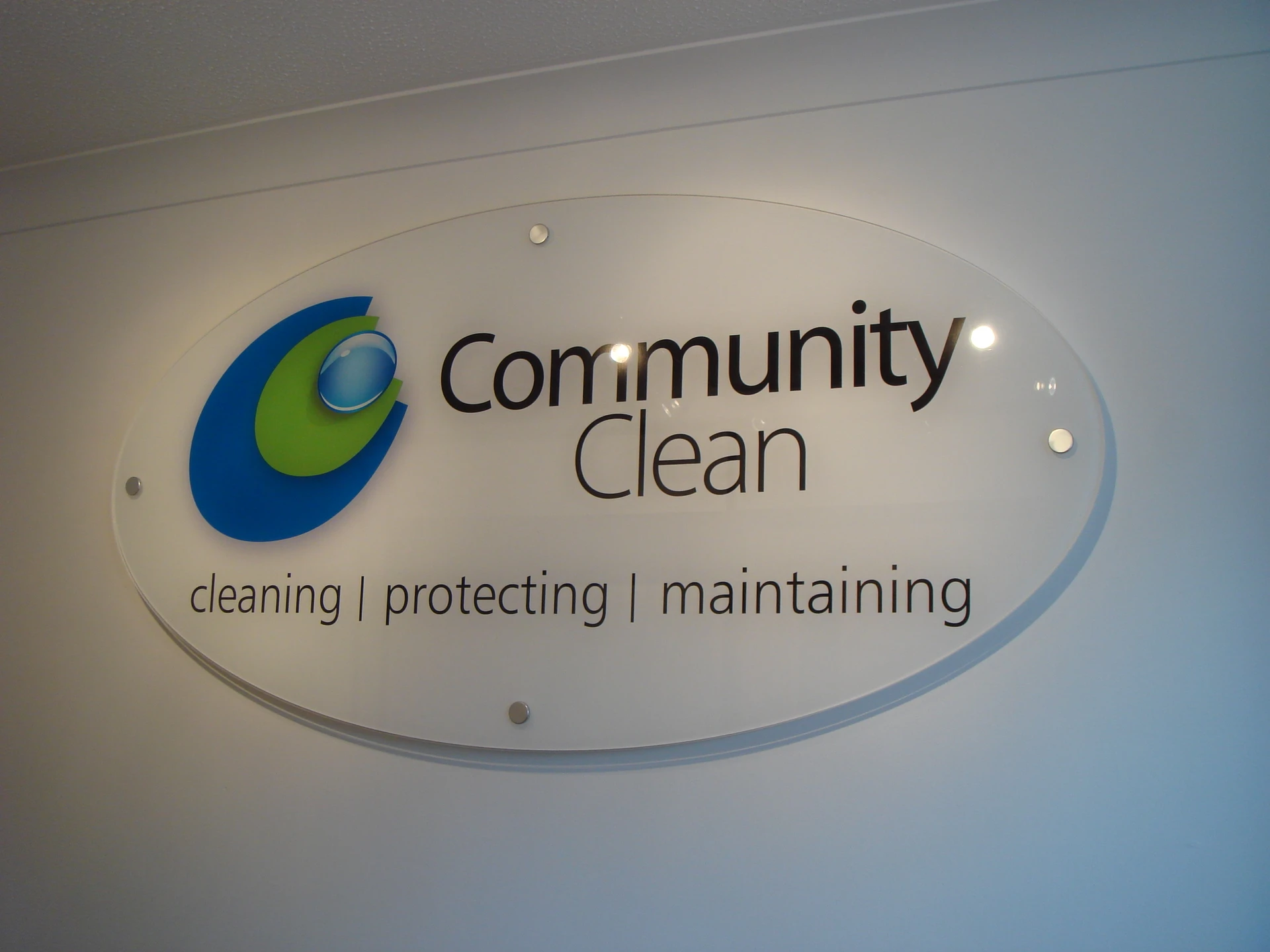 Com Clean Stand Off Acrylic